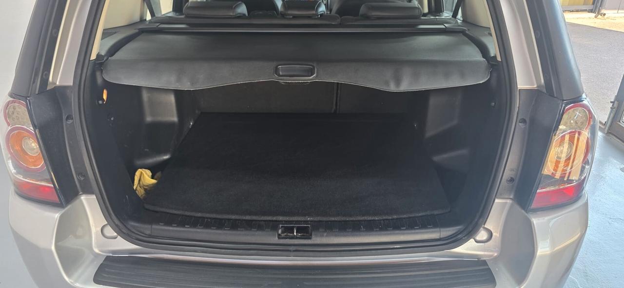 Land Rover Freelander 2.2 TD4 S.W. SE