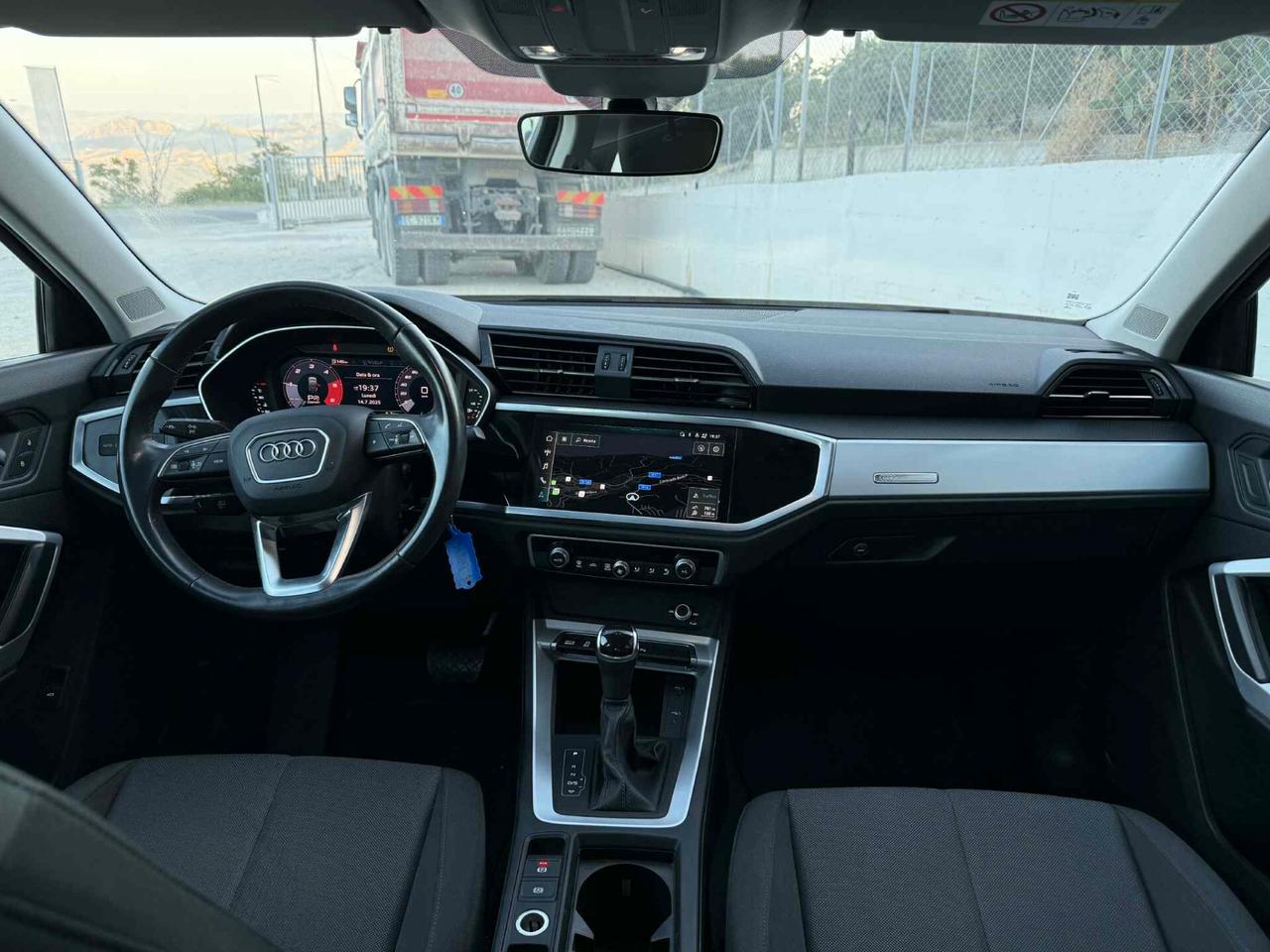 Audi Q3 35 TDI S tronic business plus Advanced