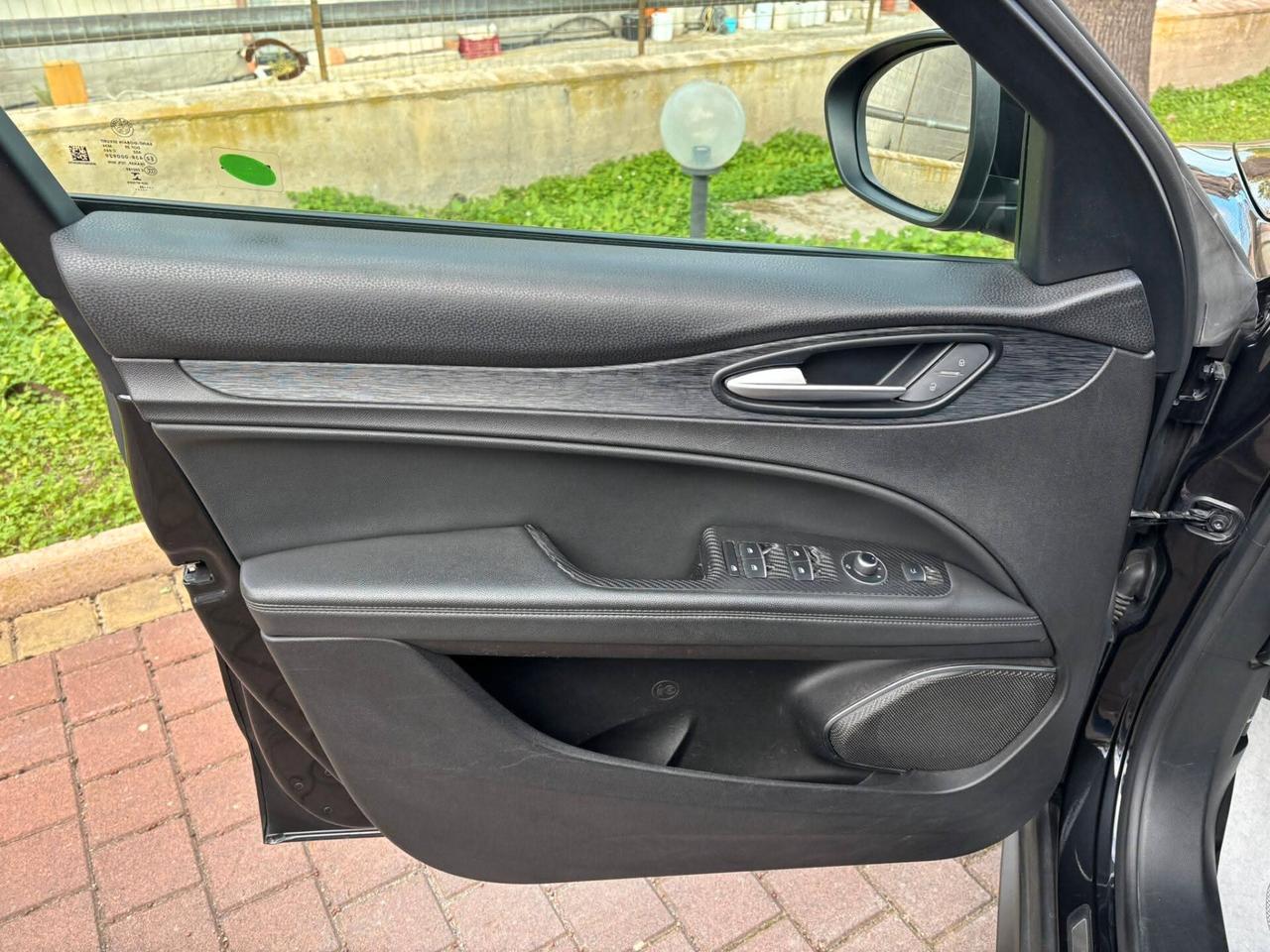 Alfa Romeo Stelvio 2.2 Turbodiesel 160 CV AT8 RWD Super