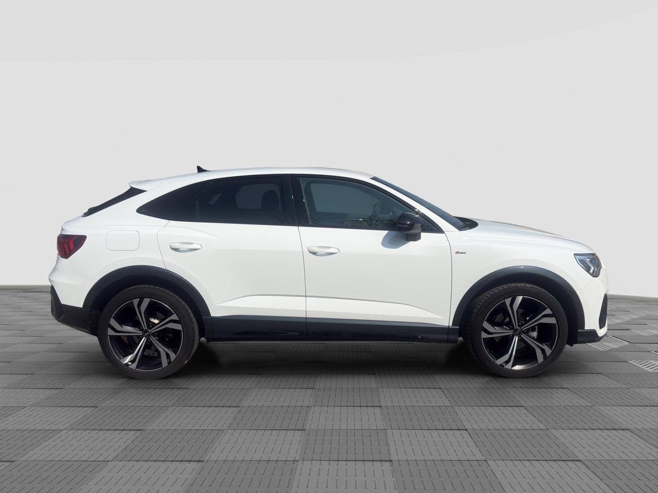 AUDI Q3 2ª serie Q3 SPB 35 TDI S tronic Identity Black