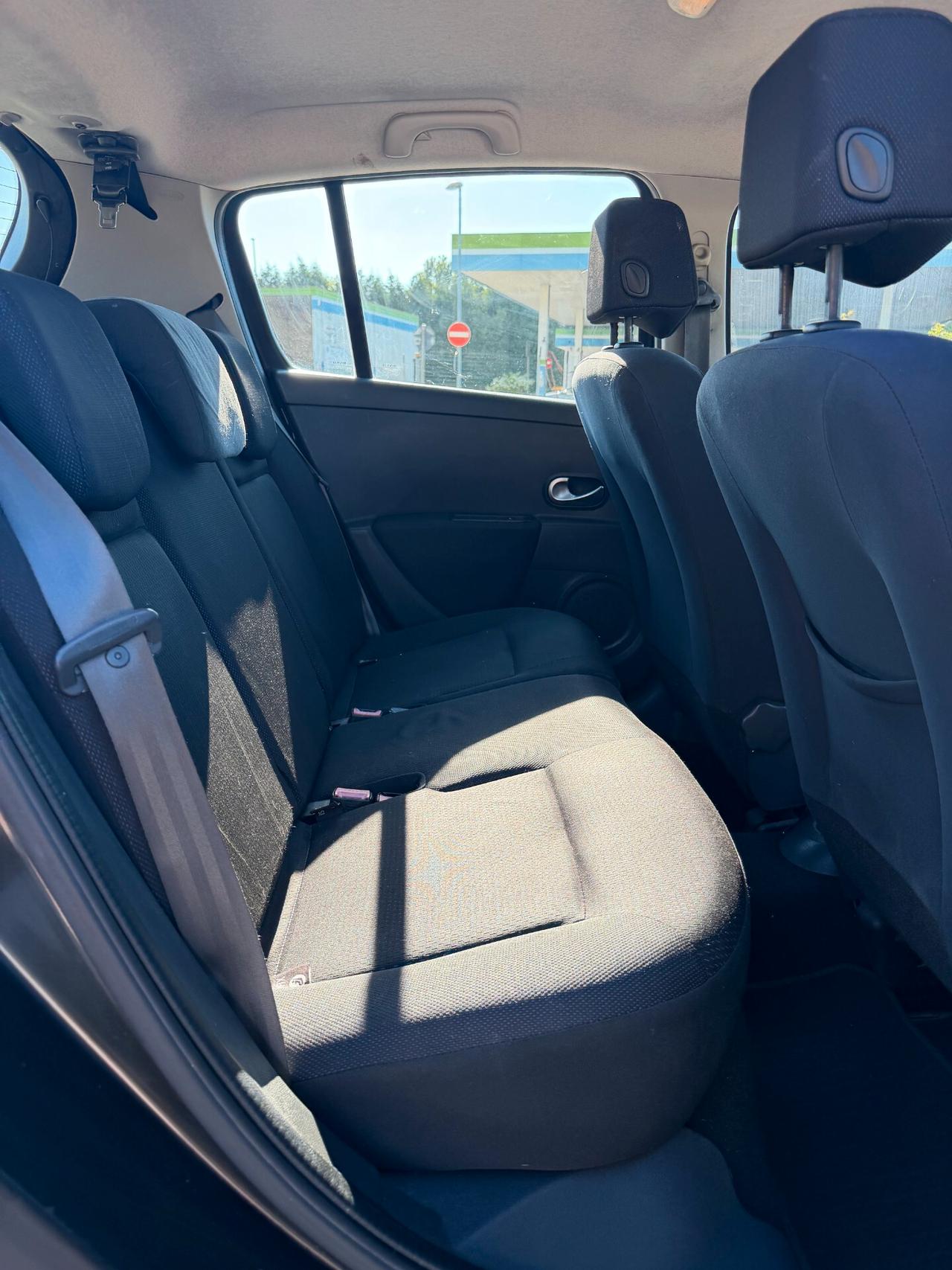 Renault Clio Storia 1.2 5 porte Confort