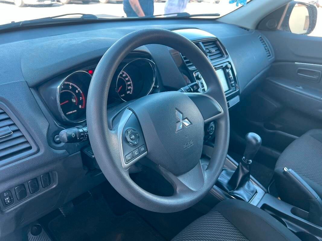 Mitsubishi ASX ASX 1.6 Invite navi 2wd GPL