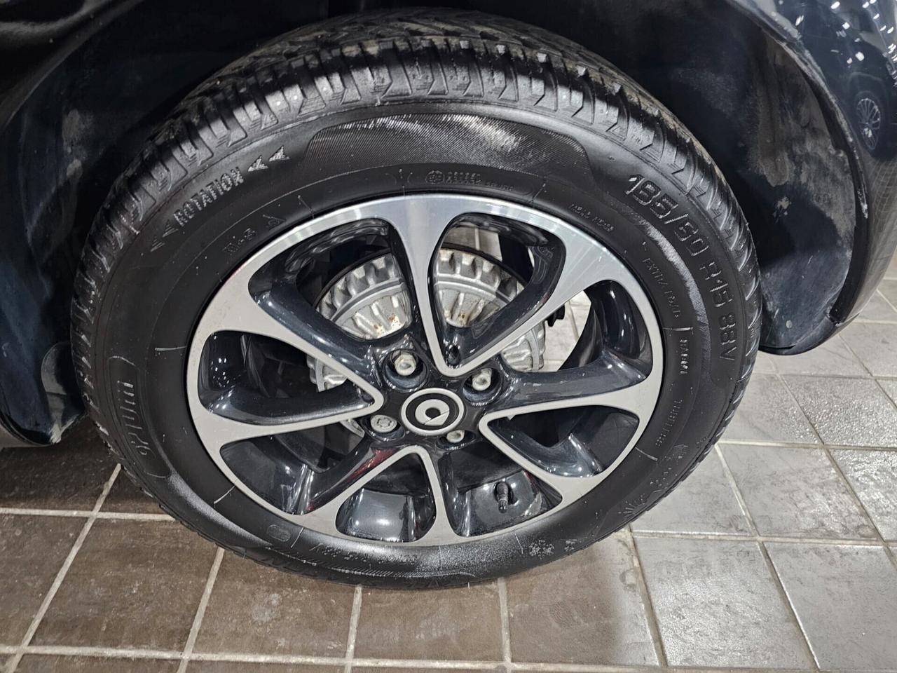 NUOVA SMART FORTWO CABRIO 1.0 BENZ 70CV AUTOMATIC SUPER PASSION