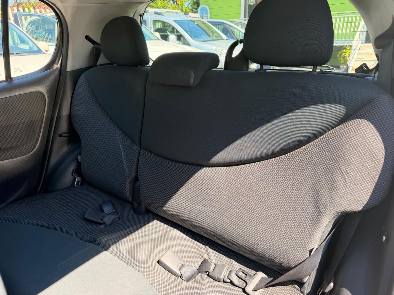 Toyota Yaris 1.3 BENZ/GPL 12/2003