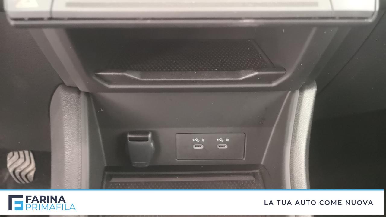 RENAULT Captur II 2024 - Captur 1.0 tce Techno 90cv