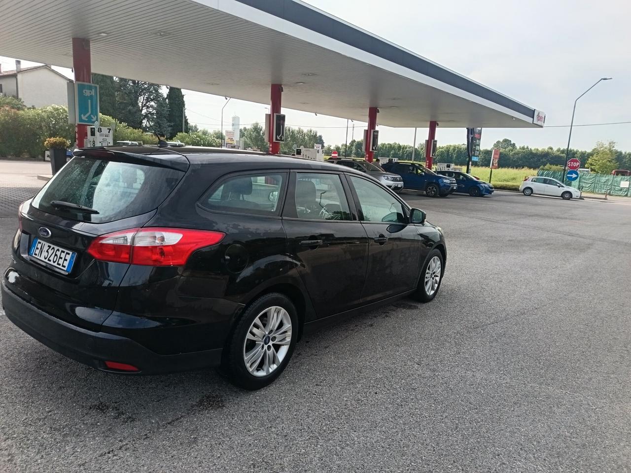 Ford Focus 1.6 TDCi 115 CV 2012 ok neo patente