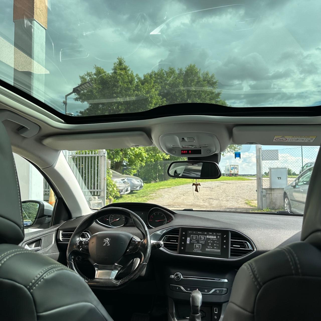 Peugeot 308 BlueHDi 120 S&S EAT6 SW GT Line
