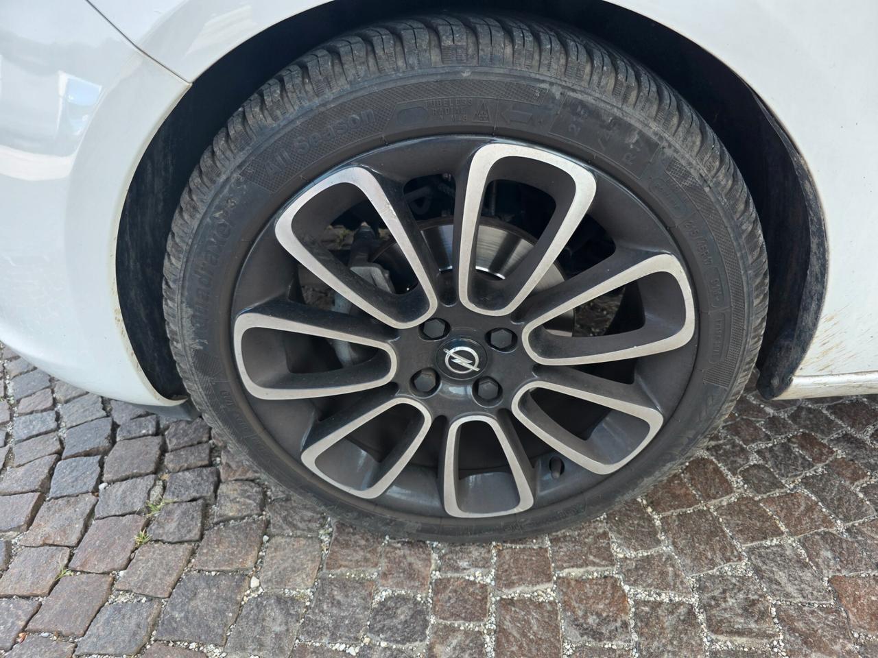 Opel Adam 1.4 87 CV con 83.000km Neopatentati ok