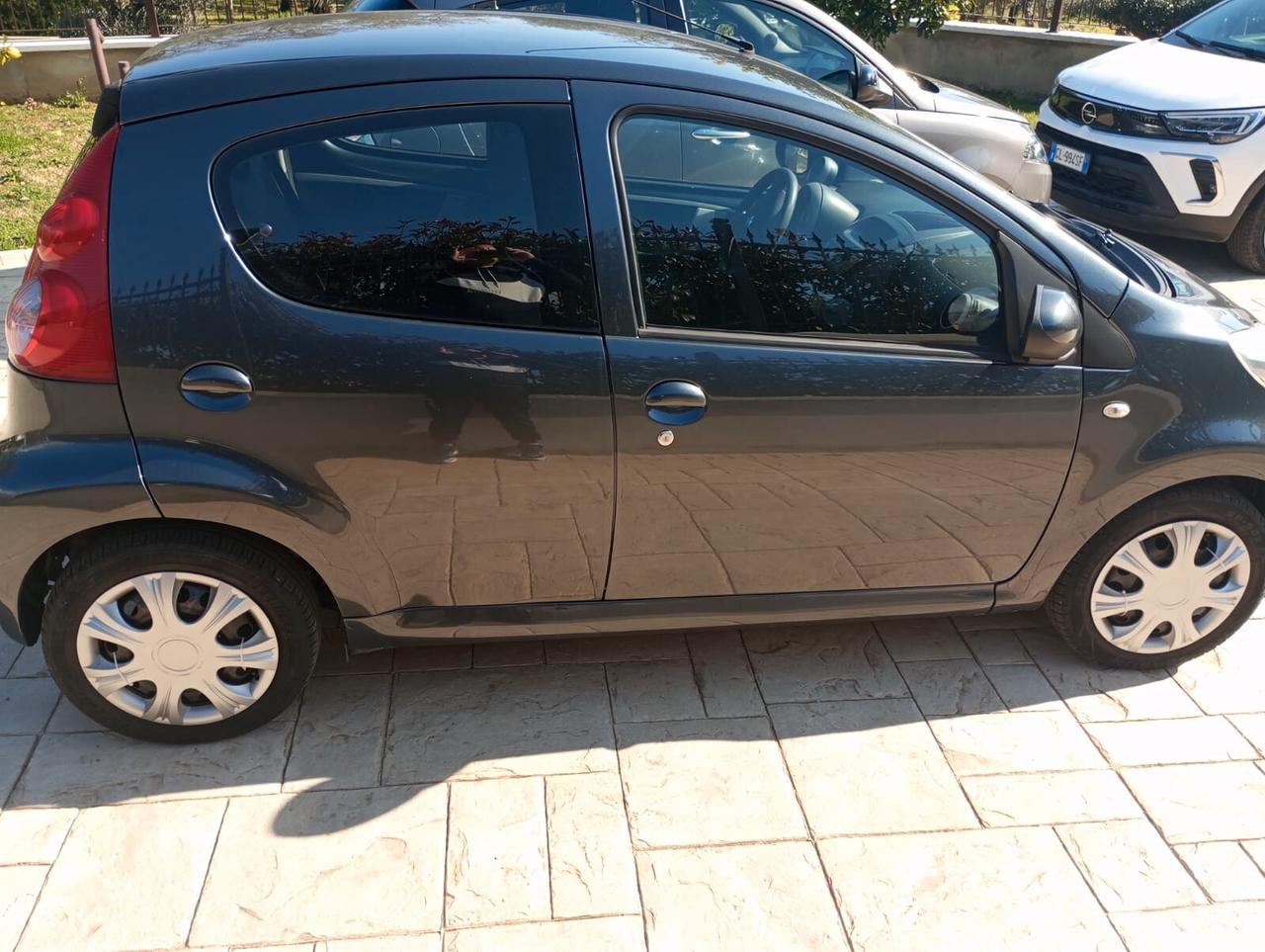 Peugeot 107 1.0 68CV 5p. Sweet Years