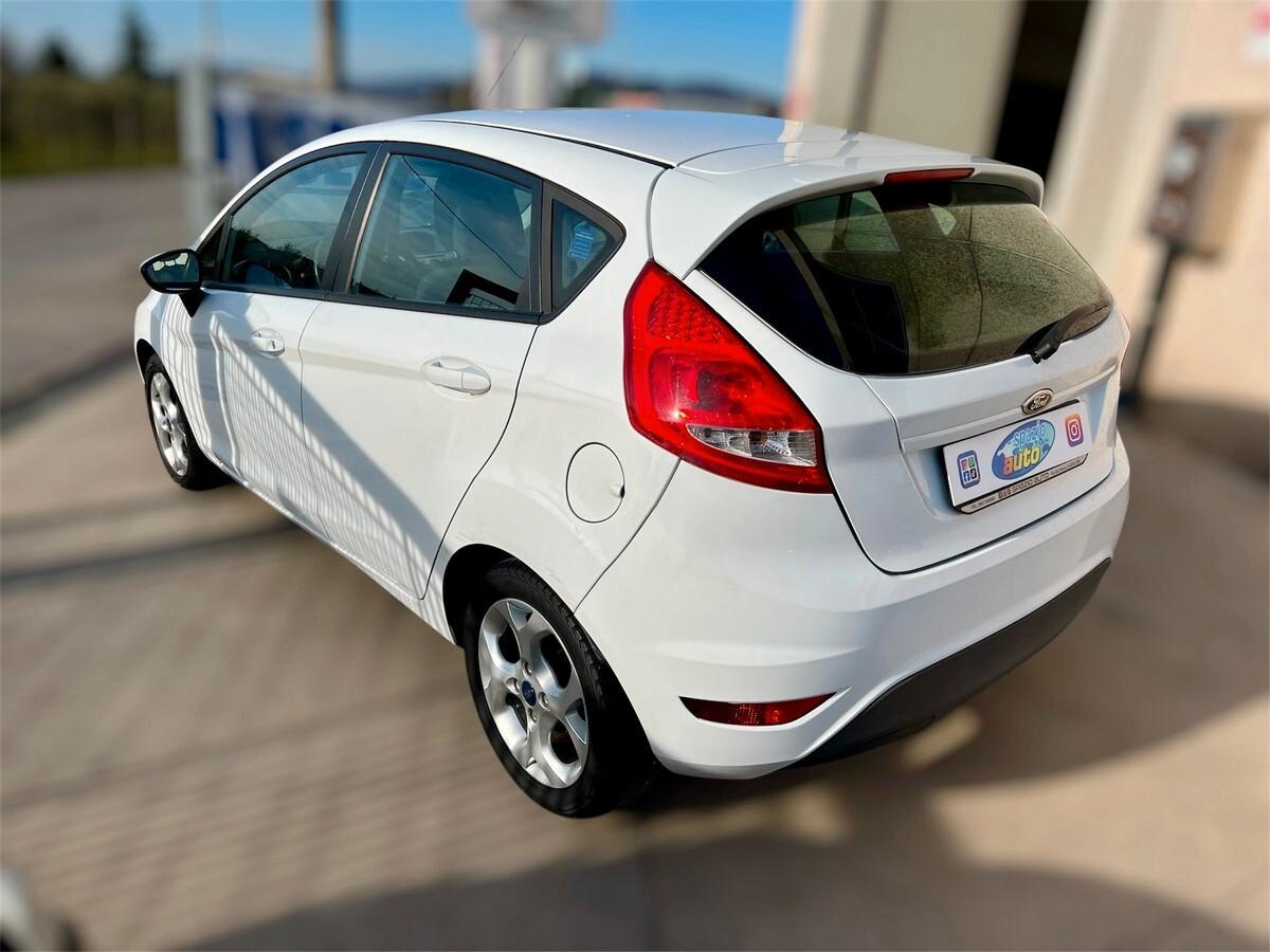 Ford Fiesta 1.4 96CV aut. 5 porte Titanium OK NEOPATENTATI