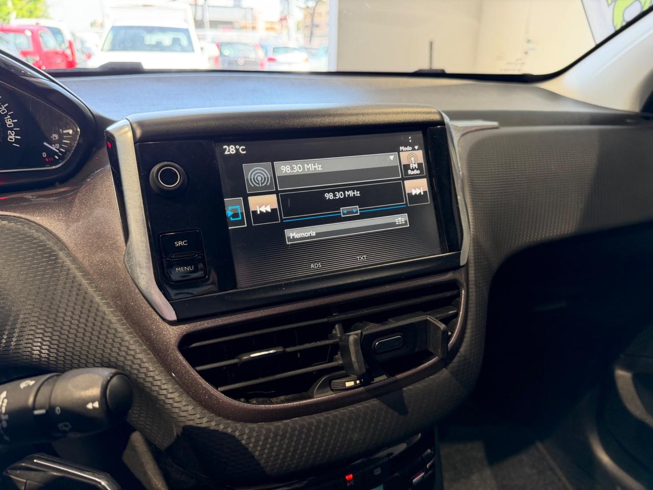 Peugeot 2008 - 2015 PureTech 82 Active