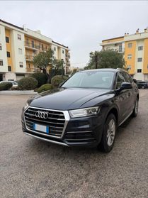 Audi Q5 35 TDI quattro S tronic Business Design