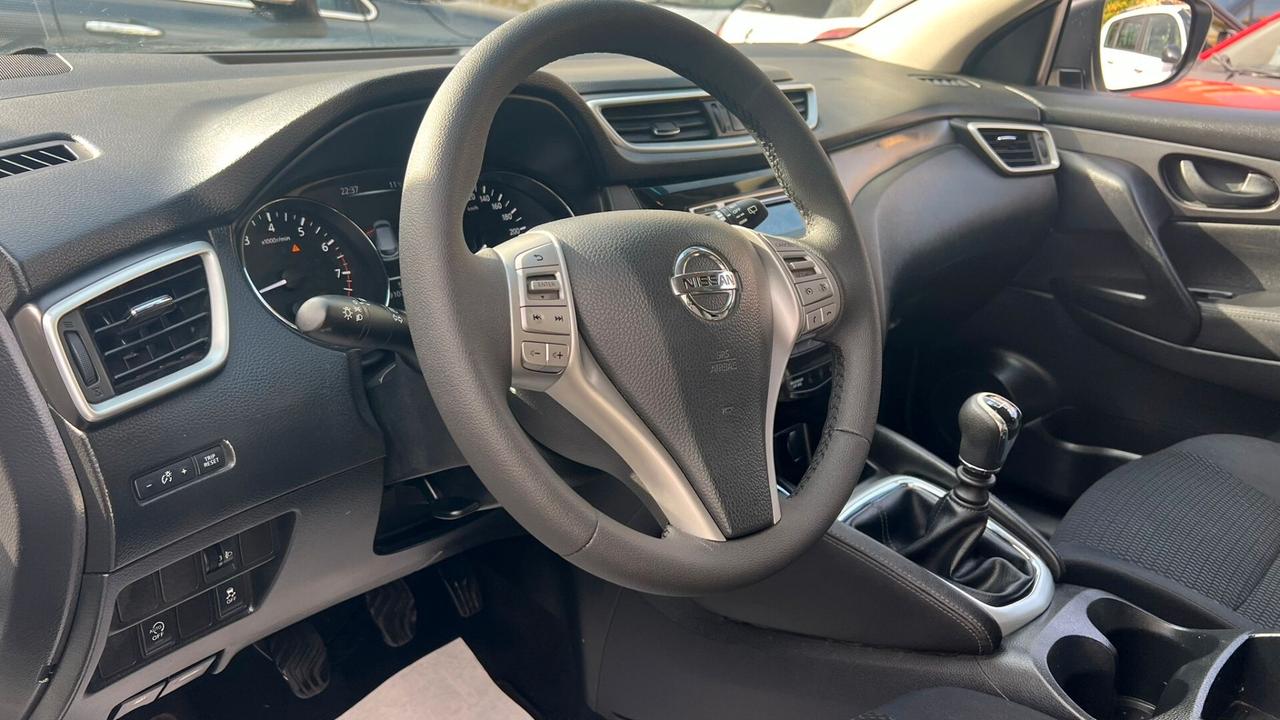 Nissan Qashqai 1.2 DIG-T Visia
