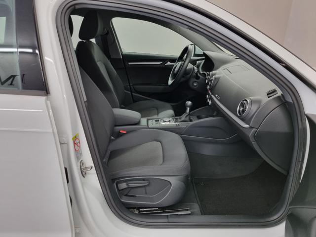 AUDI A3 SPB 35 TFSI COD Business