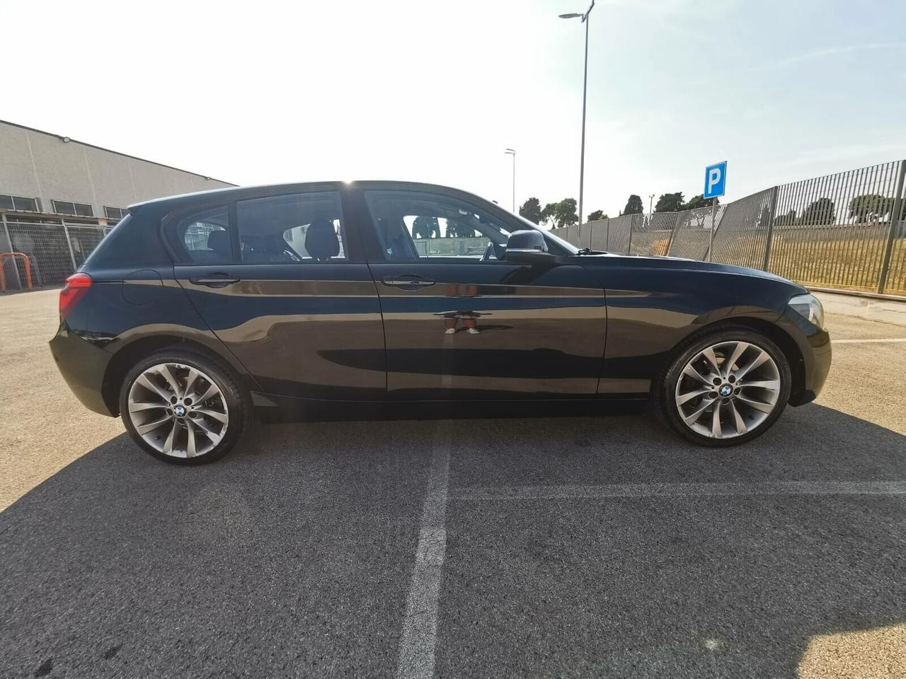 Bmw 116 5p. Urban solo km.88000