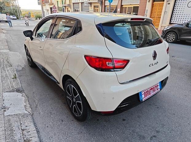 RENAULT Clio 1.5 Dci 75 cv*NAVI/RETROCAMERA*-2016