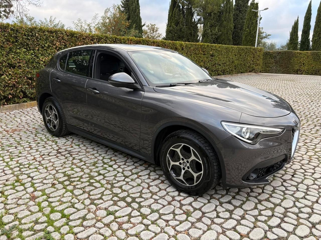 ALFA Stelvio 2.2Mjt 190CV AT8 Q4 Business - 2023