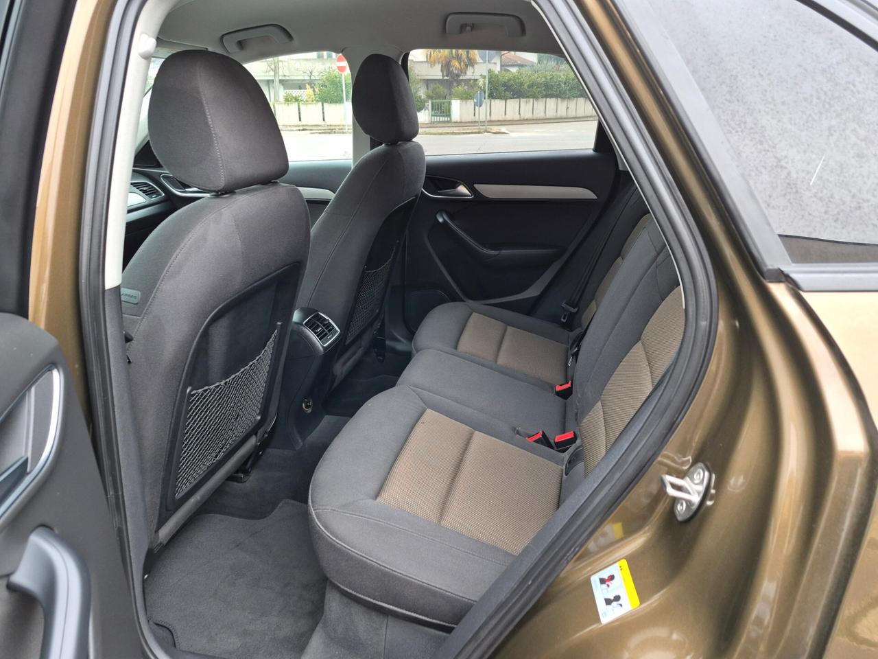 Audi Q3 2.0 TDI 140 CV Advanced S line