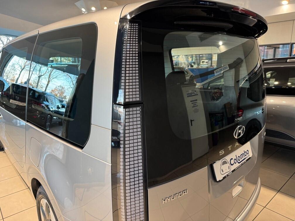 Hyundai STARIA 2.2 Wagon awd auto Led App conn 9p 18" (+Iva)