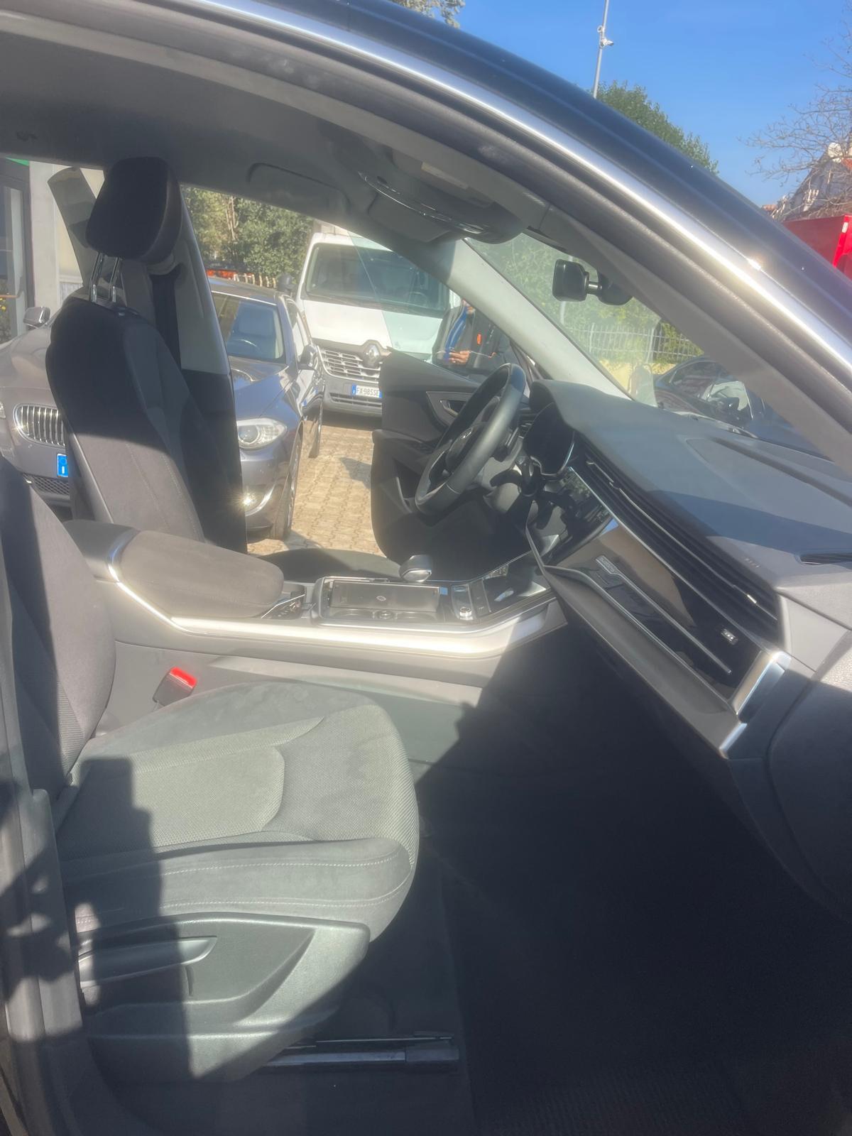 Audi Q8 45 TDI quattro tiptronic Sport