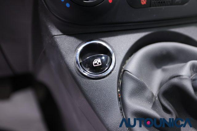 FIAT 500 1.0 HYBRID DOLCEVITA TETTO PANORAMA NEOPATENTATI