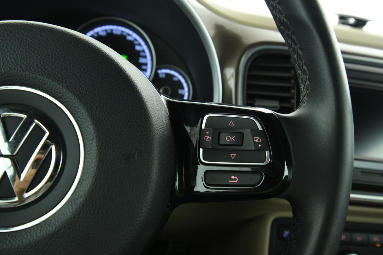 VOLKSWAGEN Maggiolino Cabrio 2.0 tdi Sport 140cv dsg PELLE+LED+C18"