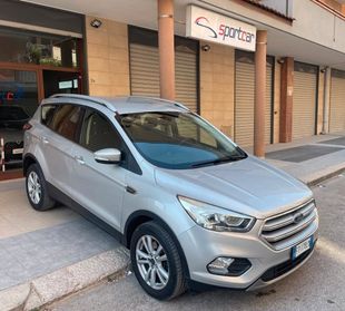 Ford Kuga 2.0 TDCI 120 CV S&S 2WD Powershift TITANIUM