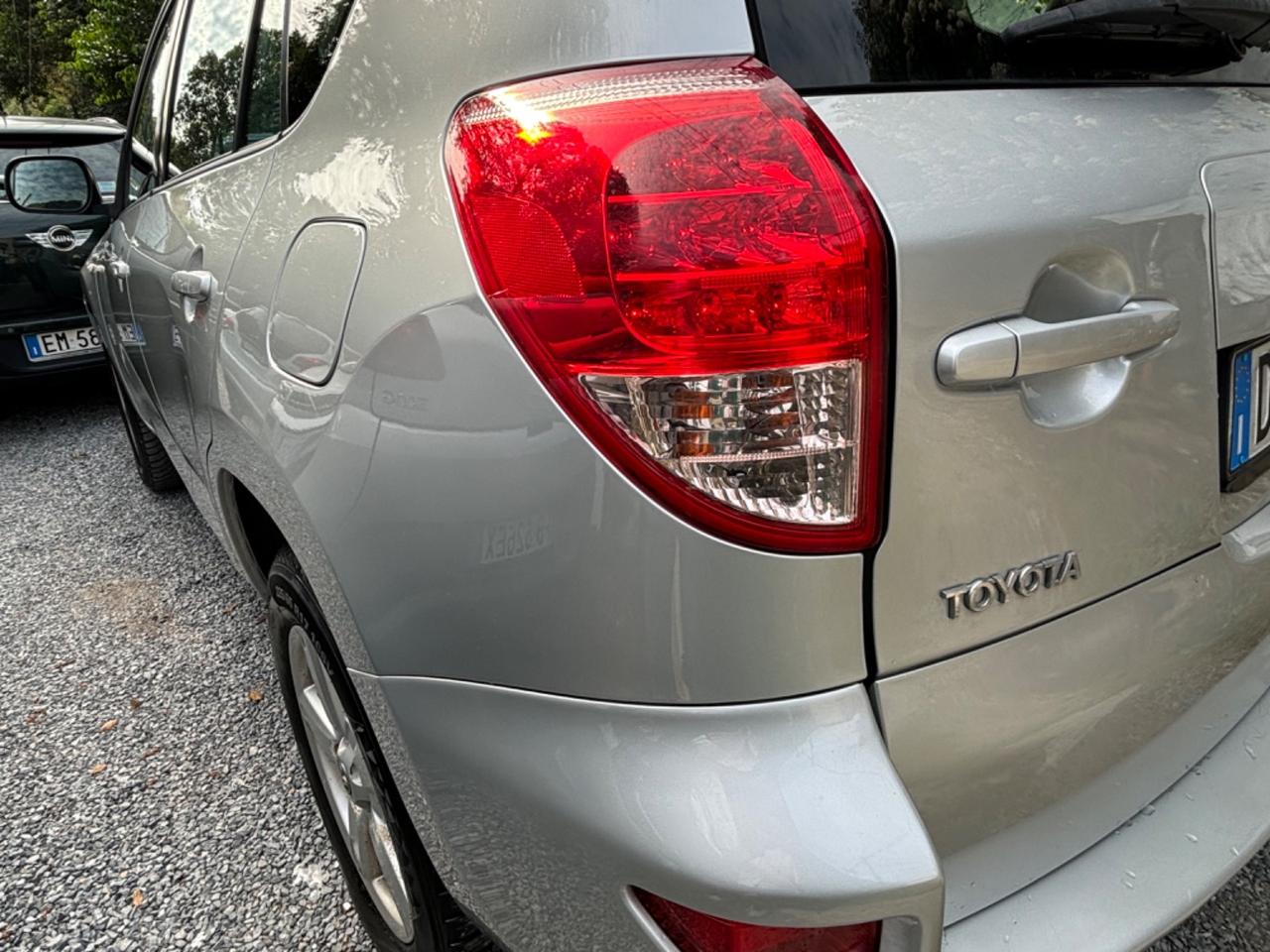 Toyota RAV 4 RAV4 2.0 aut. Luxury