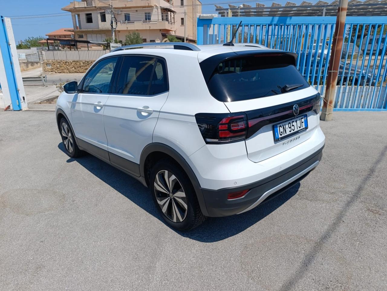 Volkswagen T-Cross 1.0 TSI 110 CV 2023