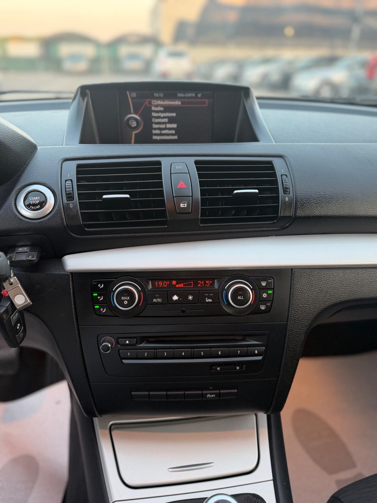 Bmw 116 116i cat 5 porte Futura