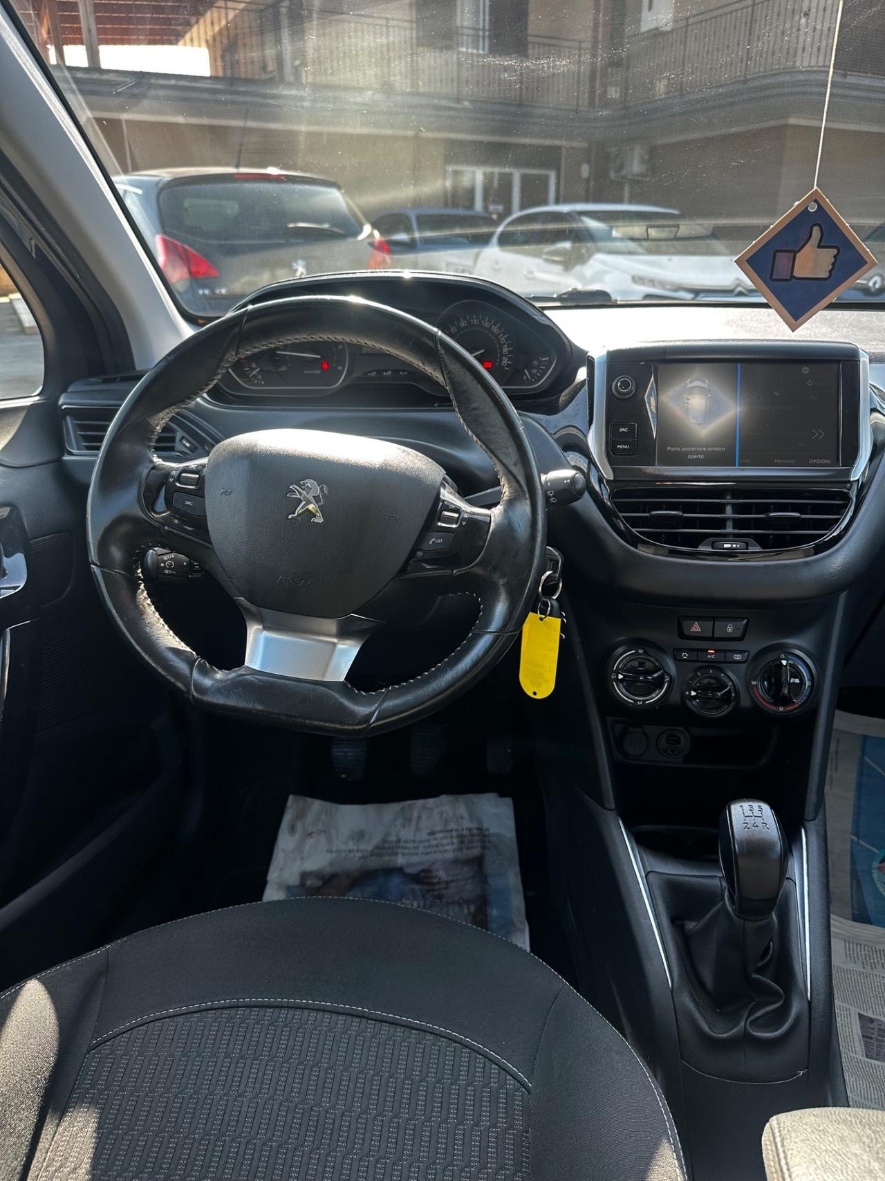 Peugeot 208 BlueHDi 75 5 porte Allure