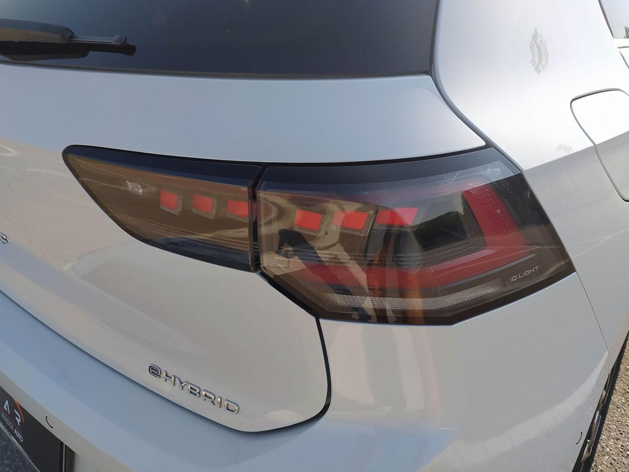 Volkswagen Golf Style 1.5 eHybrid PHEV 204C #12024