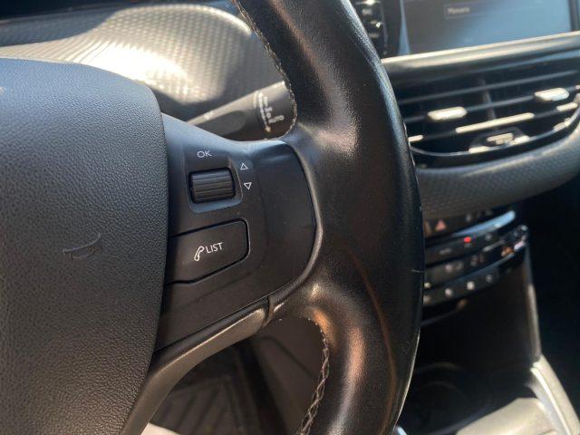PEUGEOT 208 5p Allure *Sensori*Fendi*Lega*Retrocamera