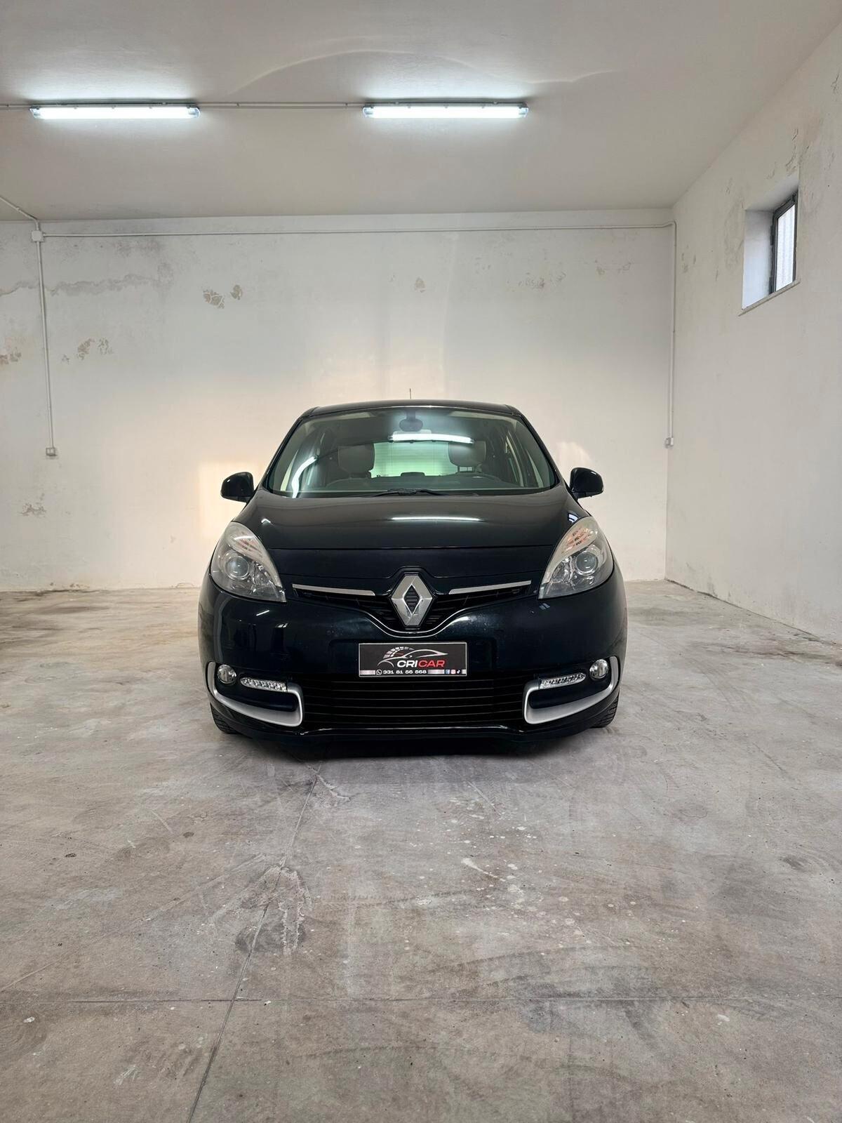 Renault Scenic Scénic XMod dCi 110 CV EDC Limited