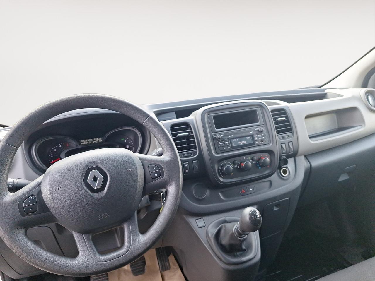 RENAULT Trafic T27 1.6 dci 120cv L1H1 Ice E6