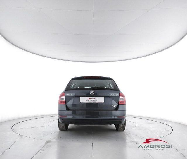 SKODA Octavia 1.5 DSG Wagon Executive G-Tec - PER OPERATORI DEL