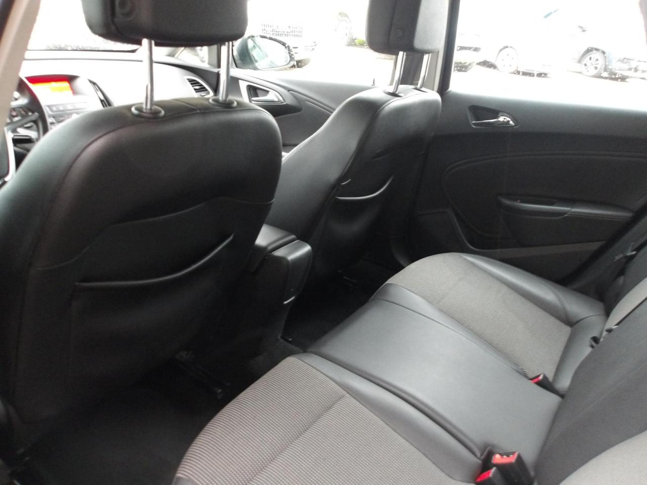 Opel Astra Sports Tourer 1.6 cdti (ecoflex) Cosmo s&s 136cv