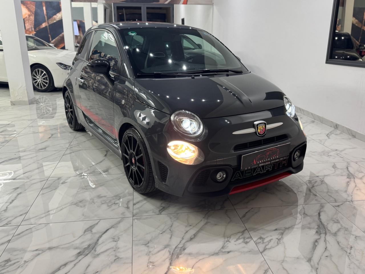 Abarth 695 1.4 Turbo T-Jet XSR Yamaha Limited Edition