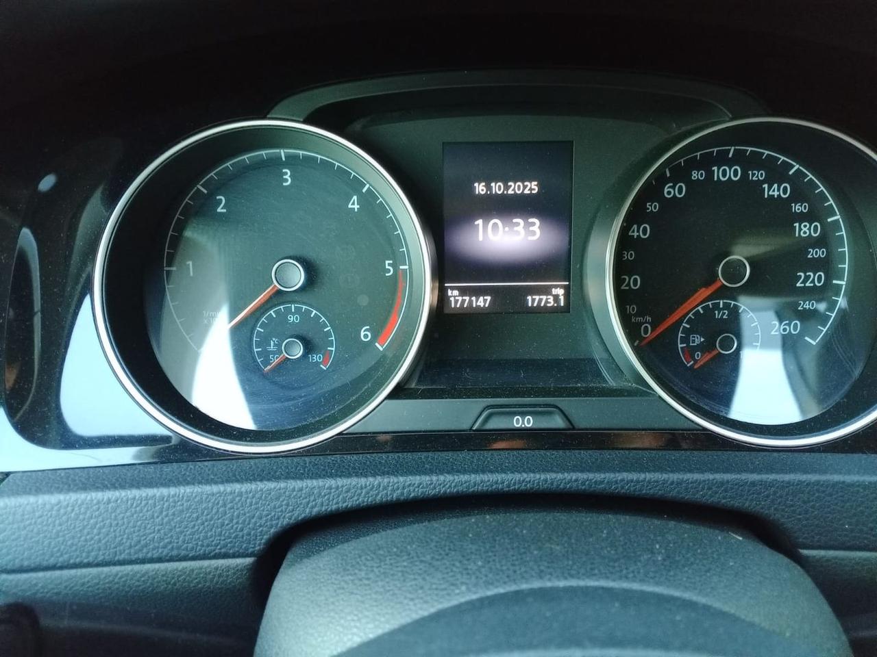 Volkswagen Golf Highline 2.0 TDI BlueMotion  #7353