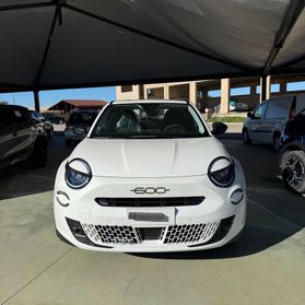 Fiat 600 Hybrid 110 CV DCT MHEV Business