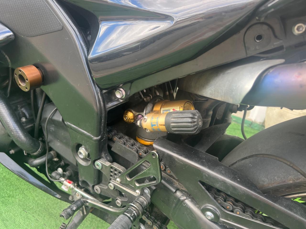 Kawasaki Ninja ZX-10RR Strada