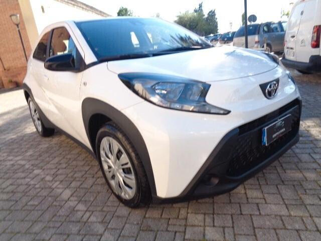 Toyota Aygo X 1.0 VVT-i 72 CV 5 porte Active S-CVT NO VINCOLO DI FINANZIAMENTO km 7000