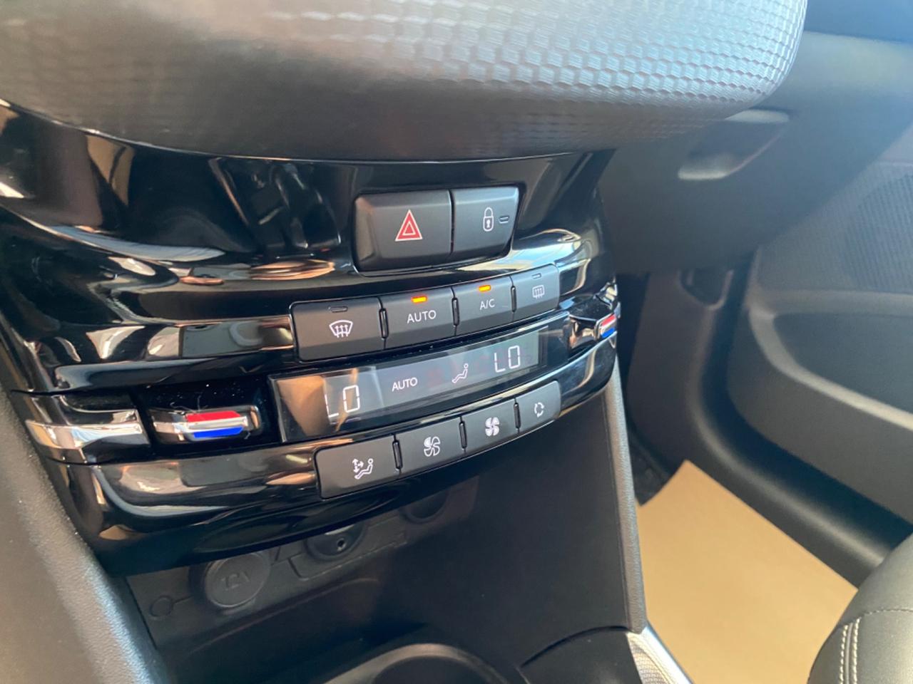 Peugeot 2008 1.6 e-HDi 115 CV ALLURE GRIP CONTROL2014