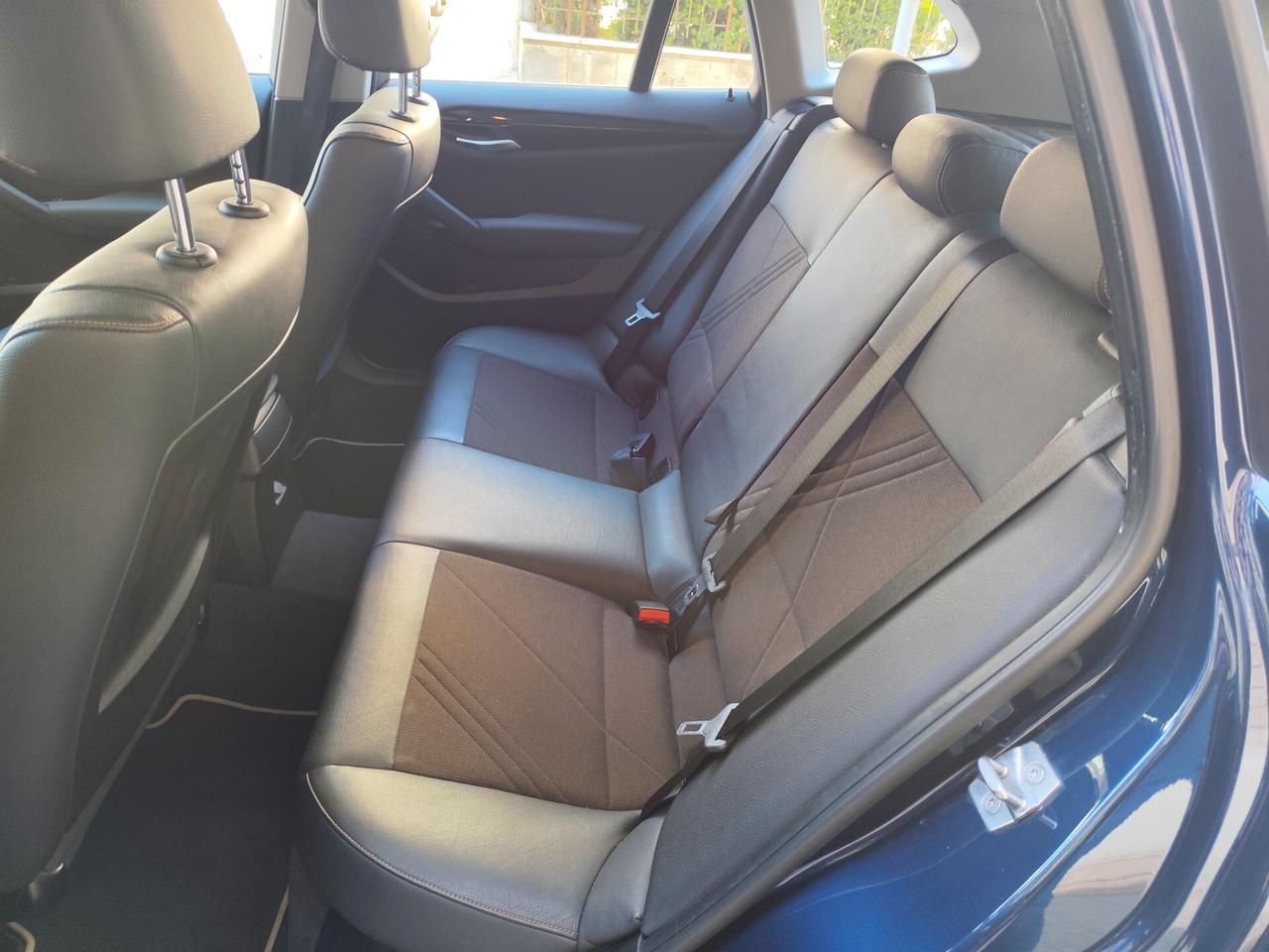 Bmw X1 sDrive18d X Line 143CV PERFETTA