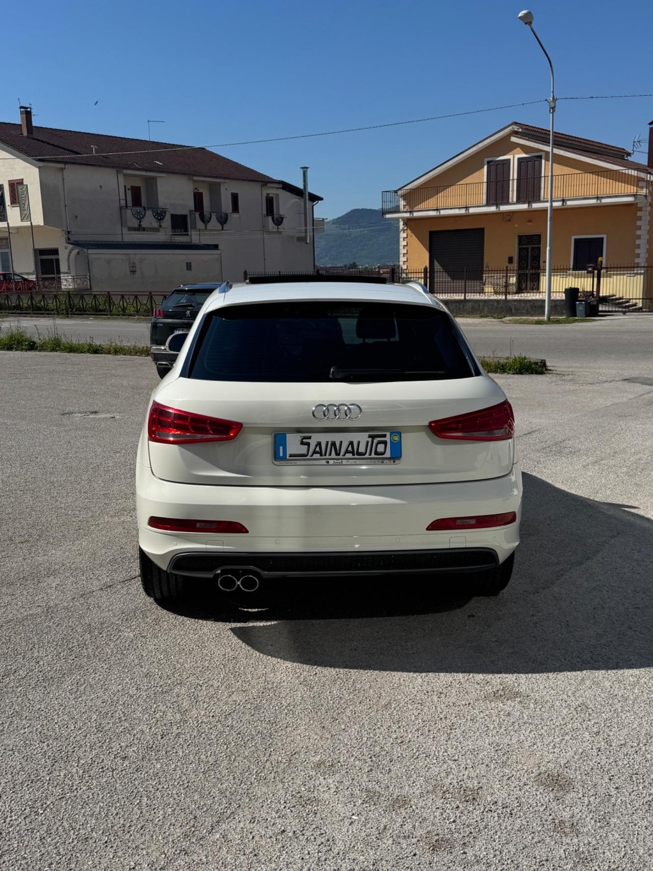 Audi Q3 2.0 tdi sline interno esterno tetto garanzia