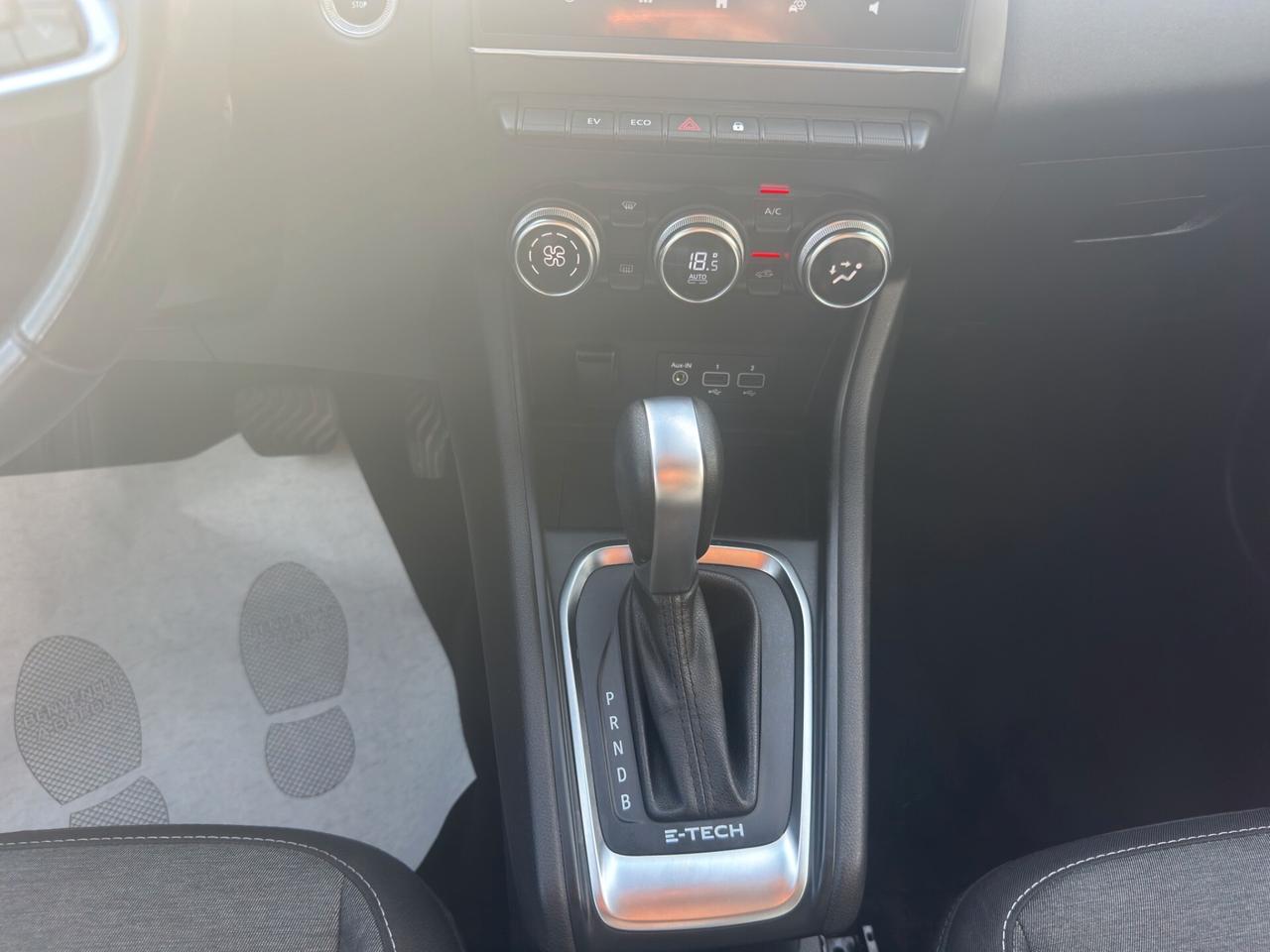 Renault Captur Full Hybrid E-Tech 145 CV Business