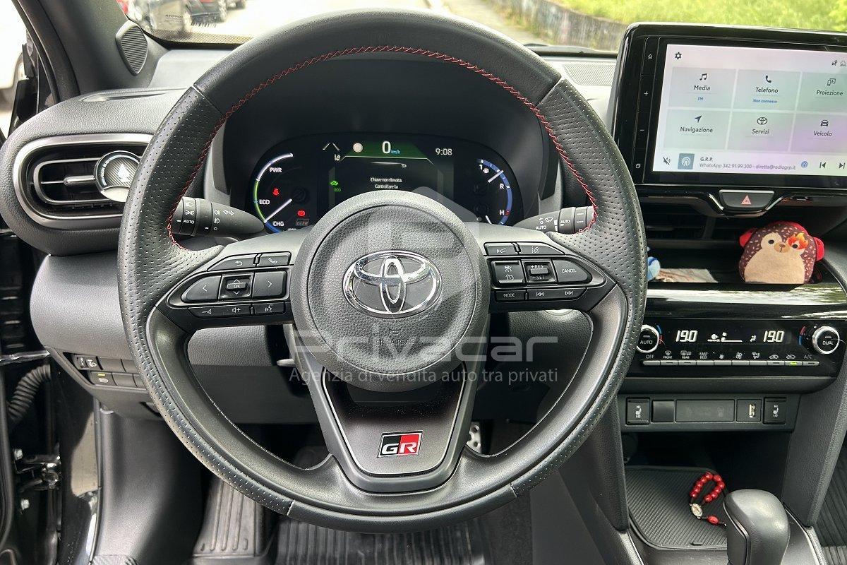 TOYOTA Yaris Cross 1.5 Hybrid 5p. E-CVT GR SPORT Black Sky