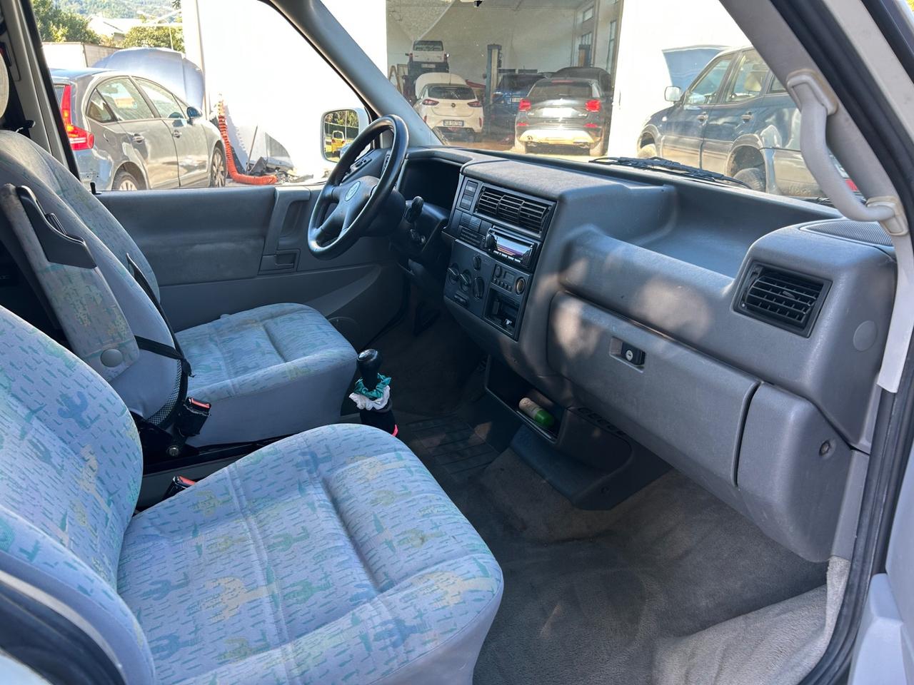 Volkswagen California 2.4