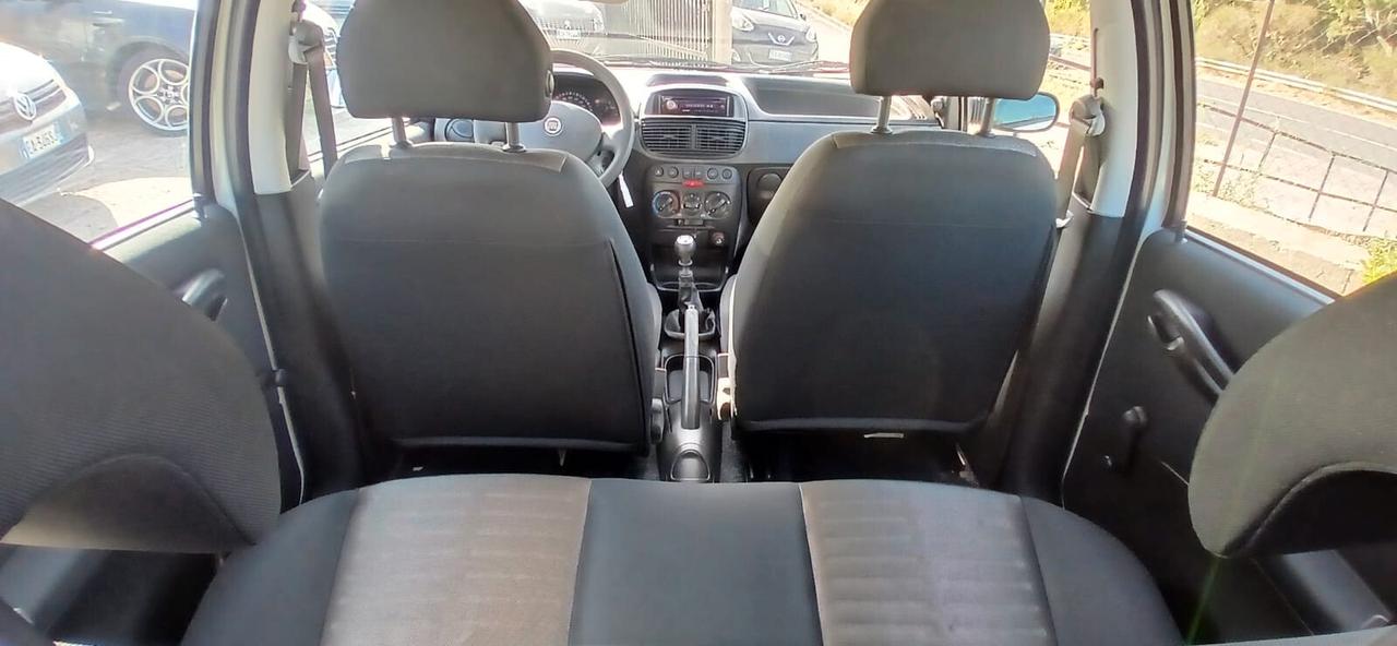 Fiat Punto Classic 1.2 NaActivetural Power - 2009