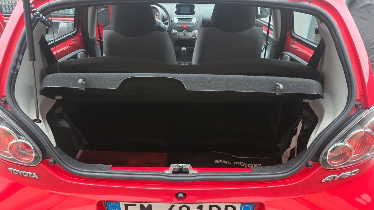 Toyota Aygo 1.0 12V VVT-i 5 porte Sol Connect